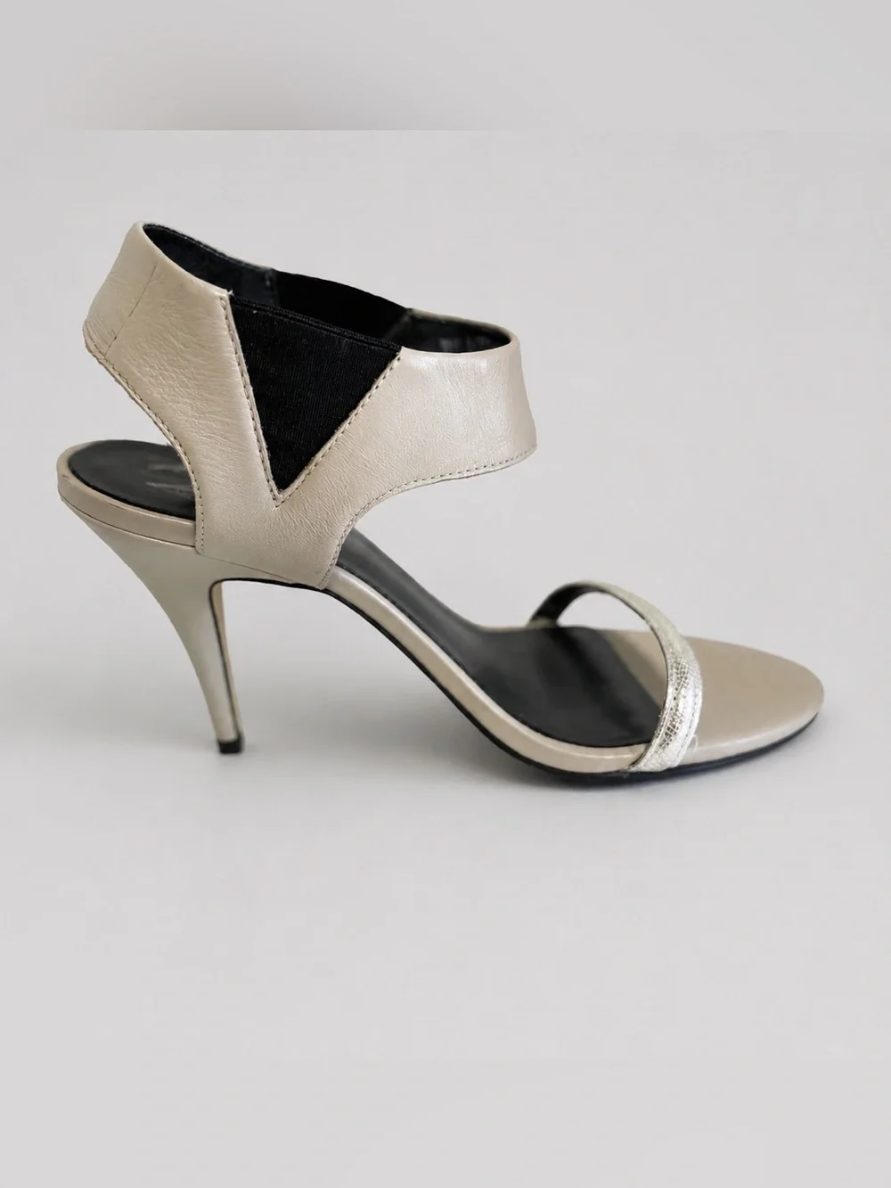 Armani Exchange sophisticated statement